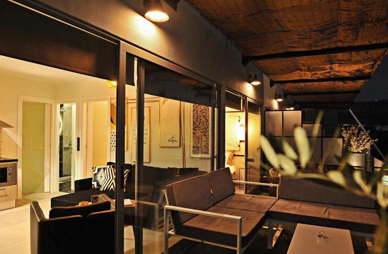 The Athenians Modern Apartments Esterno foto