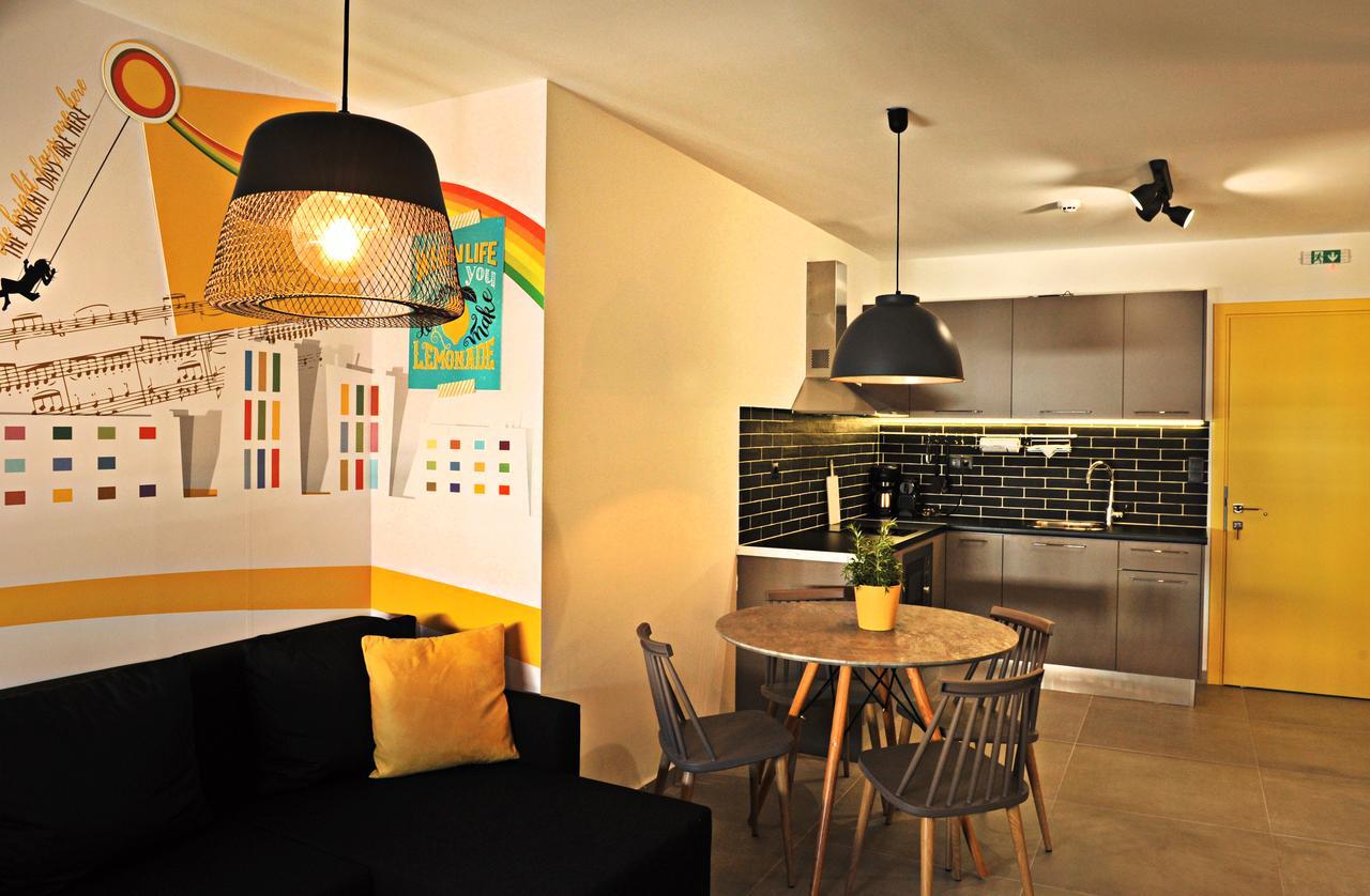 The Athenians Modern Apartments Esterno foto