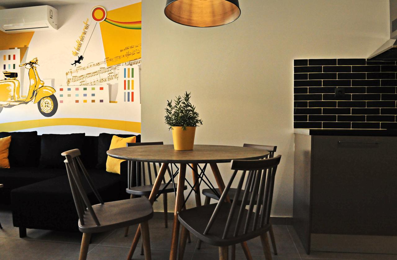 The Athenians Modern Apartments Esterno foto